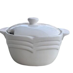 White Ceramic tureen with lid and Spoon Notch Made in Japan Embossed Chevron